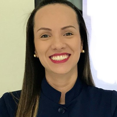 Dra. Camila Leite de Lima
