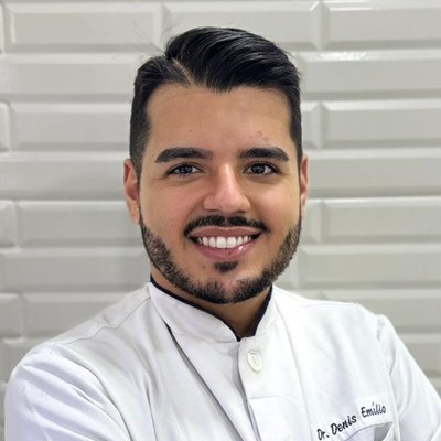 Dr. Denis Emilio Nascimento Santos